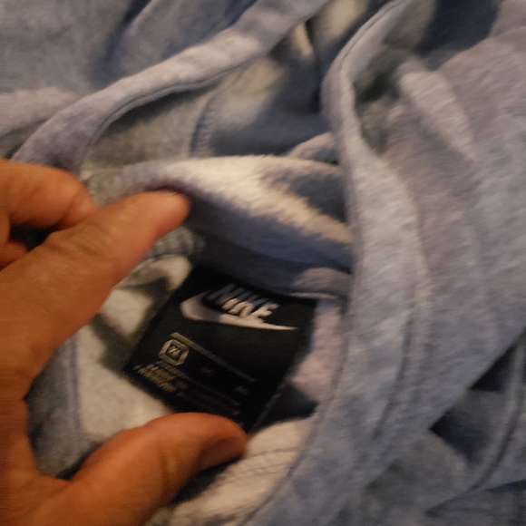 Nike jacket - Picture 3 of 3